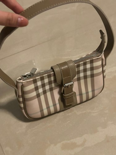 Rare vintage burberry pink - rare,