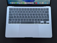 Apple MacBook Air 2022 A2681