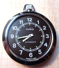 Ruhla Taschenuhr in Teilen