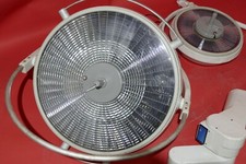 ALM OP LAMPE LEUCHTE DECKE ARZT PRAXIS KLINIK 2 ARME 