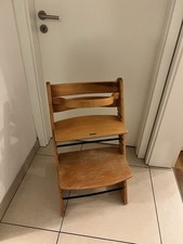 Kinderhochstuhl aus Holz –