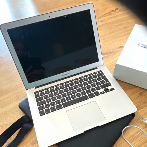 Apple macbook air - apple,