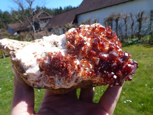 Vanadinit auf baryt mibladen - baryt,,