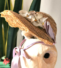 wunderschöner antiker Biedermeier  Puppenhut Stroh Seidenblumen Spitze