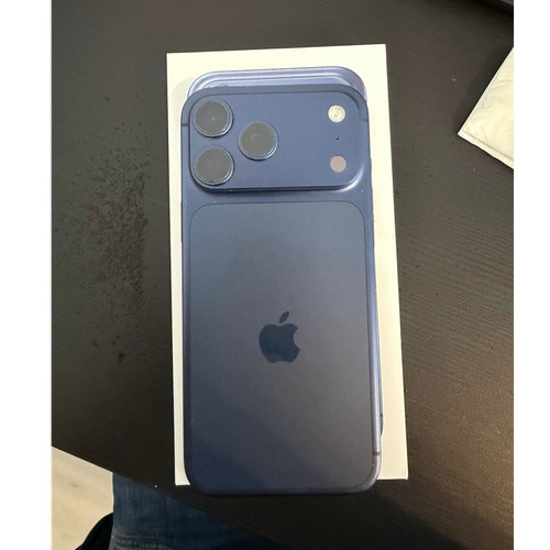 Apple iphone pro max 256gb - 17,