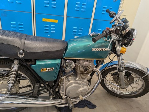 Honda 250 lachsatz - cb, tank