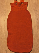 Disana Strick‑Schlafsack aus Bio‑Merinowolle – natur/rot, weich & warm, Gr. 02