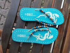 Cult Sport "Dragon" Flip Flops mit Perlen 39 hellblau