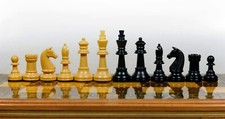Schachfiguren aus kunststoff - aus,