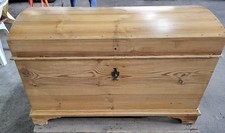 Antike Rundkopftruhe /