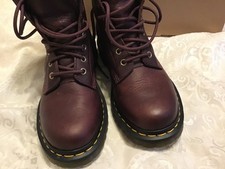 DR.MARTENS AIR WAIR BOOTS