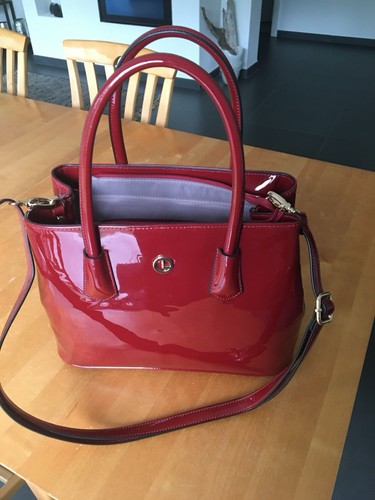 Schöne weinrote tasche - schöne,