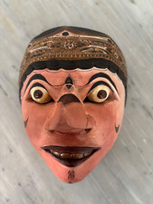 antike traditionelle Maske aus