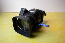 Canon XC10 mit großem Zubehörpaket