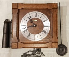 TK Pendel-Wanduhr, mechanisches Kettenzugwerk mit Lyrapendel, Holzgehäuse Eiche