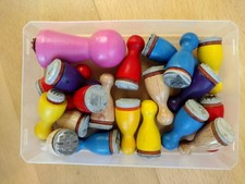 20 Mini Stempel Holz, Stiefel, Kopf, Filmklappe, Sparschwein, Ostereier u.v.a