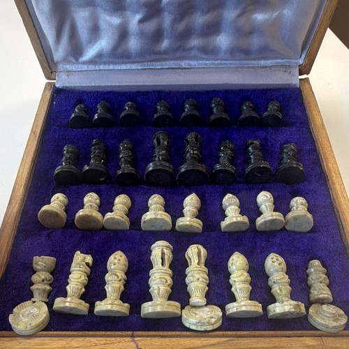 Schachspiel set aus stein mit - schachspiel,