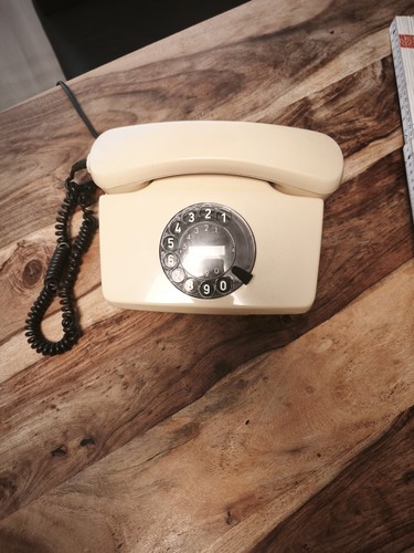 Vintage wählscheibentelefon - vintage,