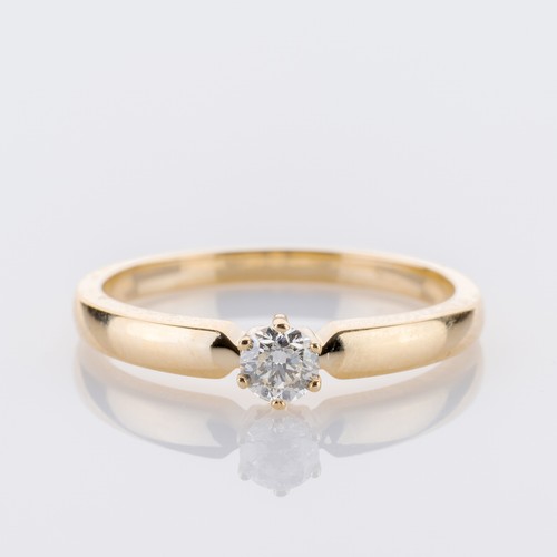 Ring aus 585 gelbgold - aus, 0,18