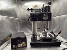 Präzisionsbohrmaschine