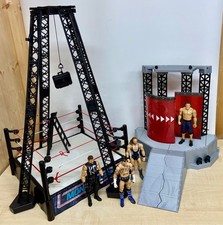Riesiges Konvolut WWE Spielzeug inkl. Money in the Bank Ring, Eingangsbühne + MEHR!!!