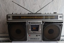 Sharp GF 8585H Kofferradio