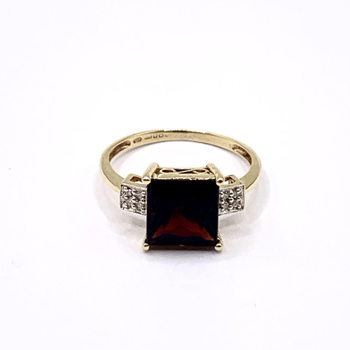 Granat diamant ring 9 kt - &,