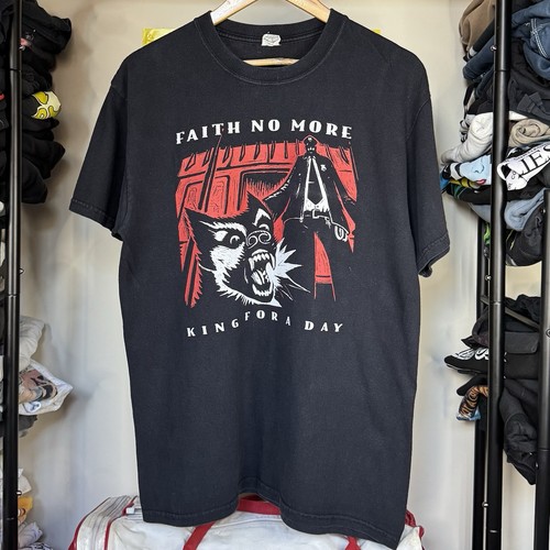 Vintage faith more shirt - no, t-shirt