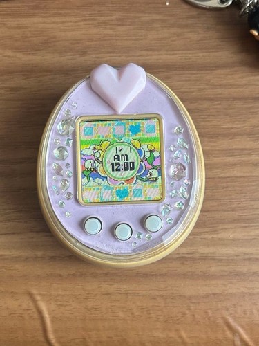 Tamagotchi version purple - tamagotchi, p's