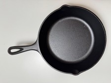 LODGE Pfanne Gusseisen 20 cm Rund Kochen Braten Backen Hitzebeständig