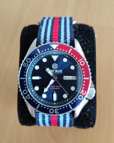 Deep blue nato diver 300 - deep,