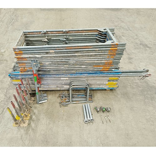 Layher fassadengerüst assco - layher,