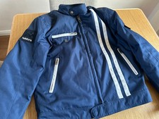 Verkaufe neuwertige Helstons