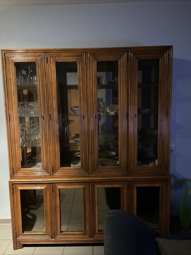 Beleuchteter holzschrank - holzschrank, zu