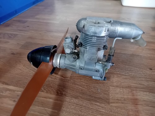 Modellflugzeugmotor - sc,