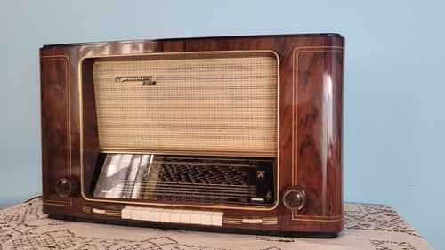 Röhrenradio restauriert - restauriert,