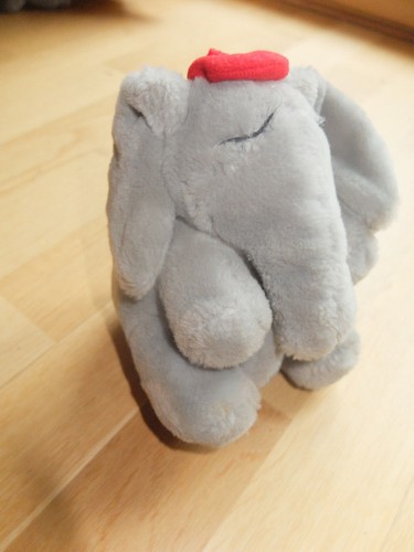 Französischer elefant mit - französischer,