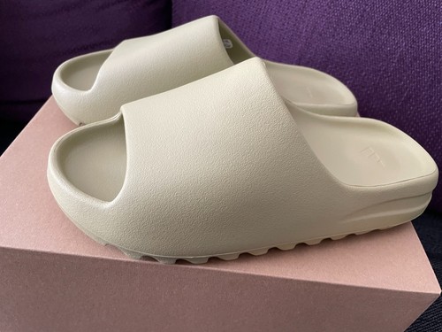 Adidas yeezy slide - adidas, resin