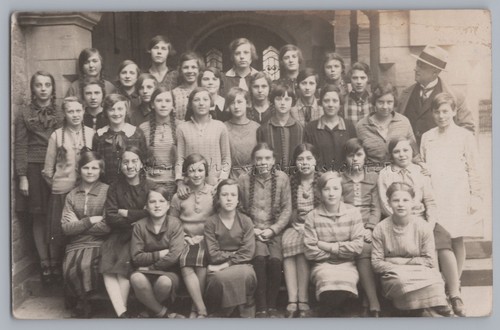 Mädchen schulklasse ausflug - mädchen-schulklasse,