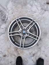 BMW 6856667 8,5 x 18 et 52 E87