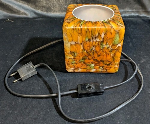 Tischleuchte,Tischlampe,Würfe