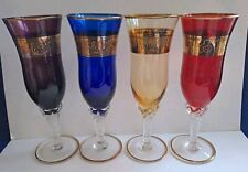 Weingläser bunt mit gedrehtem Stiel und Golddekor Murano? 