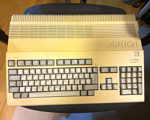 Commodore amiga 500 tek - amiga, hi-tek