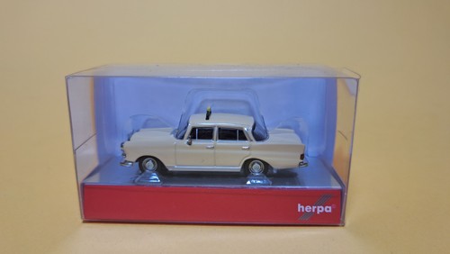 Herpa mercedes benz 200 - benz,