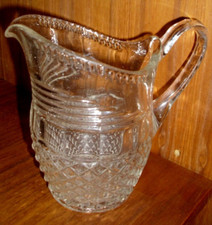 Omas Pressglas Kanne Krug alt