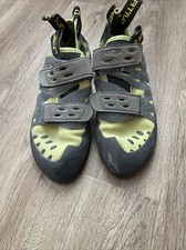 La Sportiva Tarantula Climbing