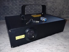 Laserworld CS-700 RGBV mit 25K Scannern und 473nm Tiefblau Top-Zustand ca. 120h