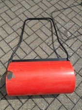 rote Rasenwalze , Gartenwalze, Rolle  57 cm x 32 cm mit Seitenbefüllung Sand etc