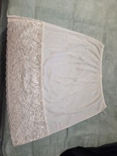 Unterrock Weiß mit Spitze Gr