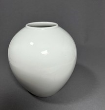 KPM Vase Eiform weiß Siegmund